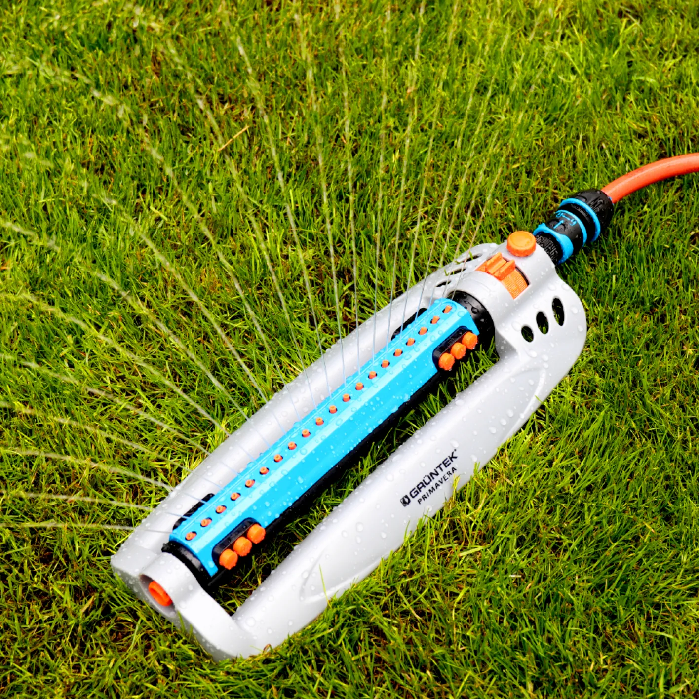 GRÜNTEK Rasensprenger für große Rasenflächen mit Turbo-Motor und mit Variabler Breite